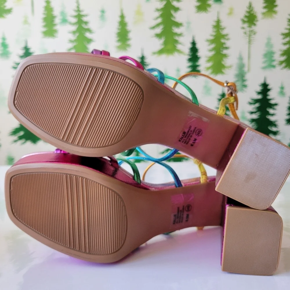 New Pop Kallie Heeled Sandal. - Picture 6 of 9